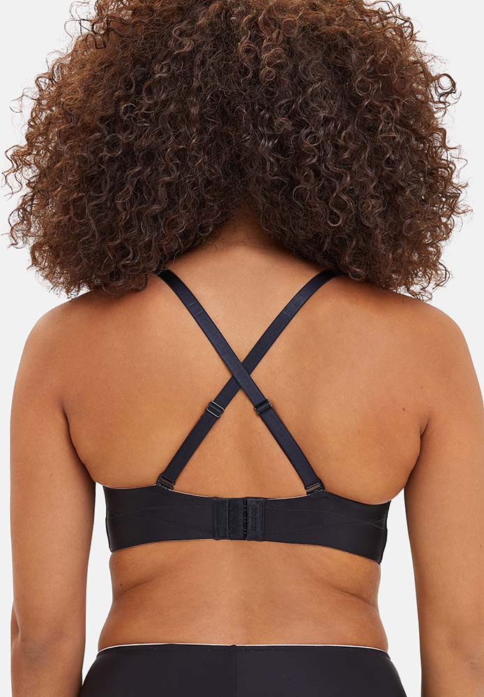 95HAJ27_IQG_6 Inner Secrets Lingerie